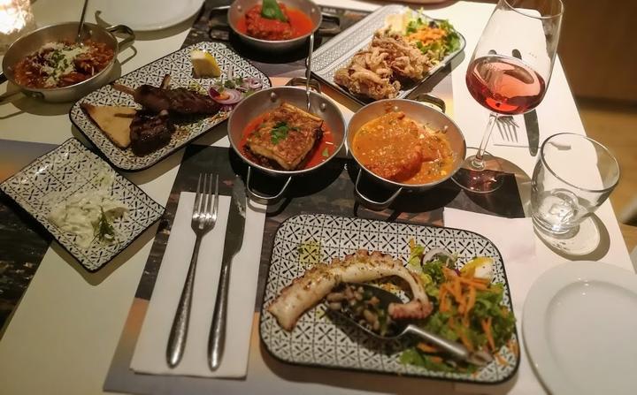 Yamas meze restaurant & weinbar